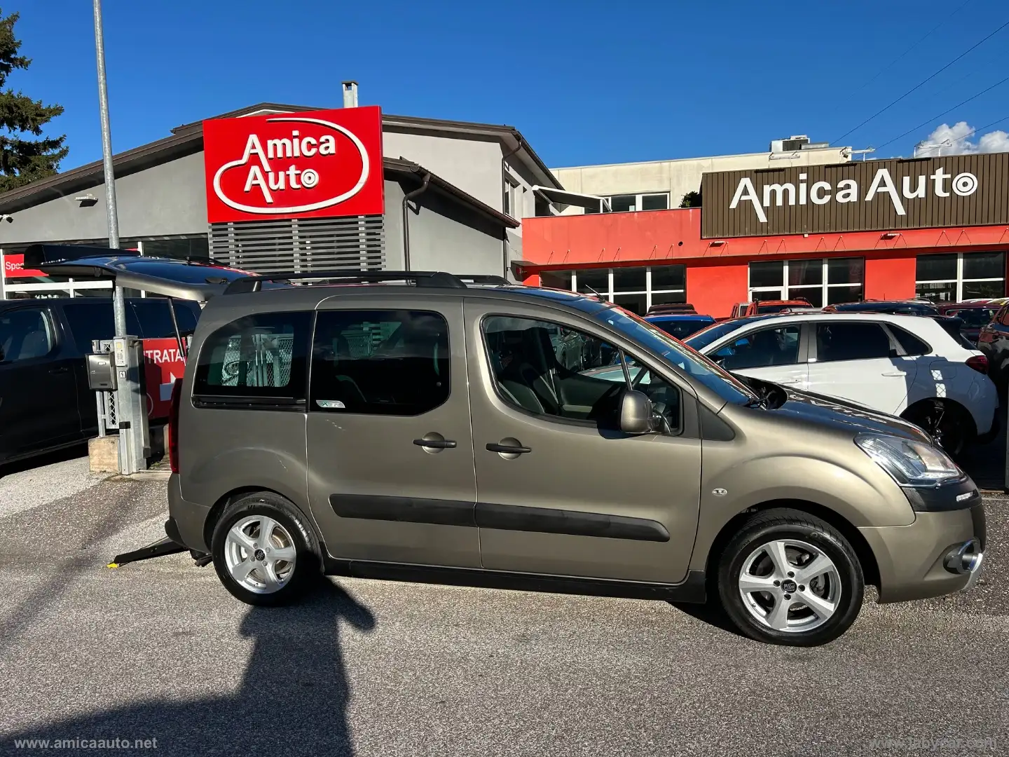 Citroen Berlingo Multispace 1.6 HDi 115 XTR ALL. DISABILI Gris - 2