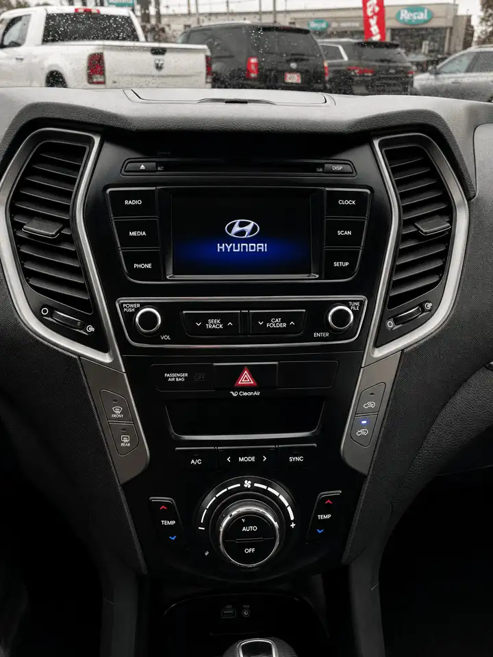 Hyundai SANTA FE снимка Hyundai SANTA FE