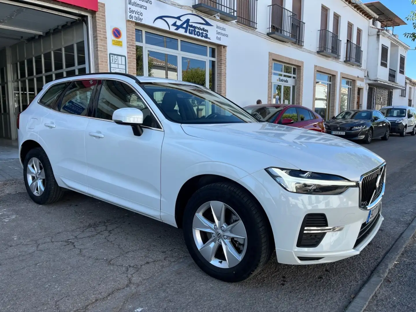 Volvo XC60 B4 Core FWD Aut. Blanc - 1