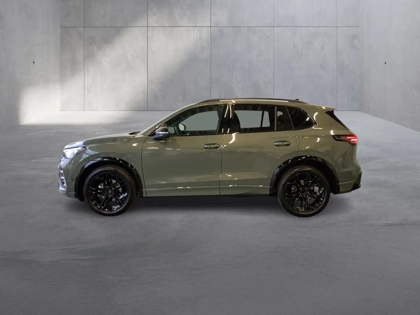 Volkswagen Tiguan Sport eTSI DSG Grün - 2