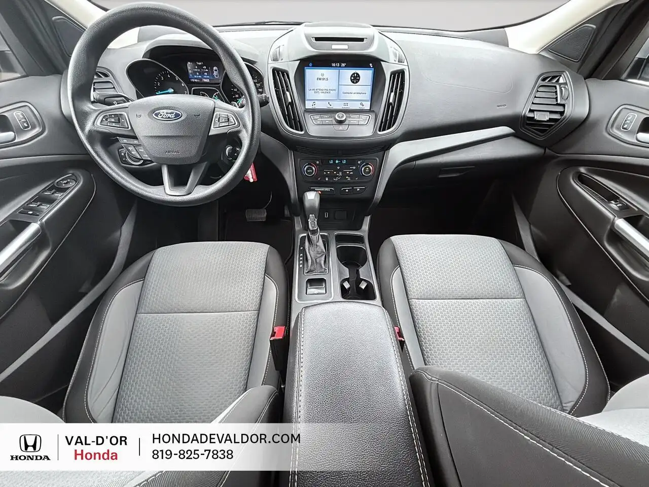 Ford Escape снимка Ford Escape
