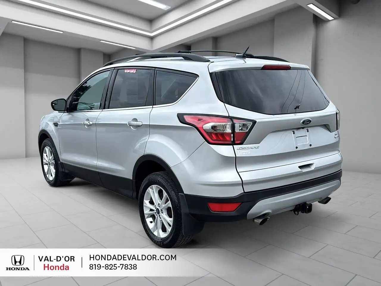 Ford Escape снимка Ford Escape