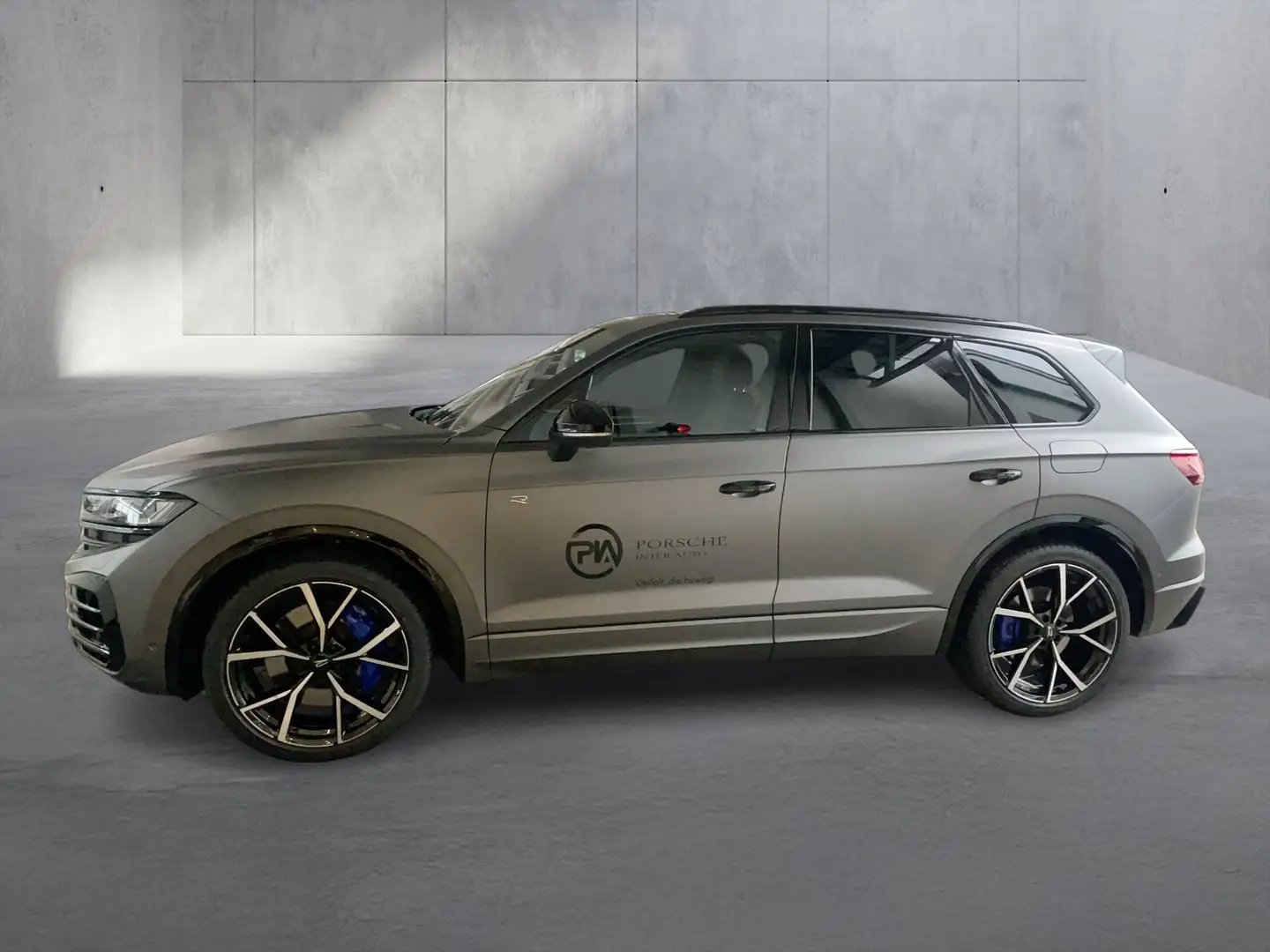 Volkswagen Touareg R eHybrid TSI 4M. Final Edition Grau - 2