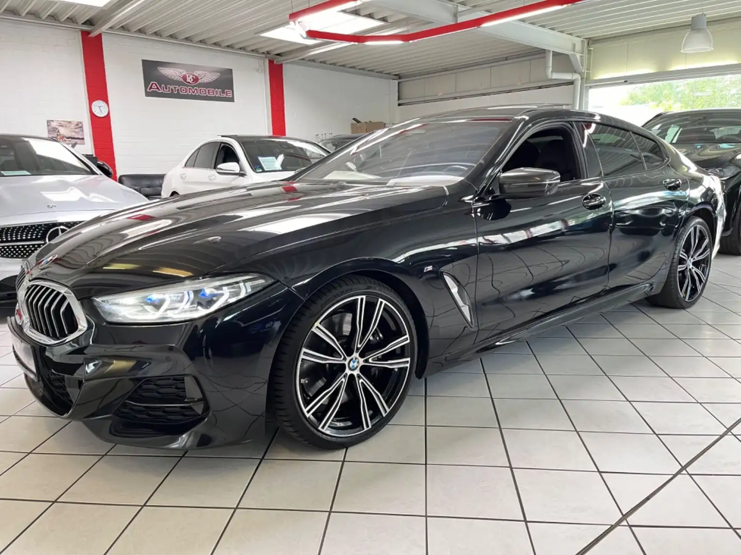 BMW 840 8 Gran Coupe 840 d xDrive M Sport CARBON PANORAM Schwarz - 2