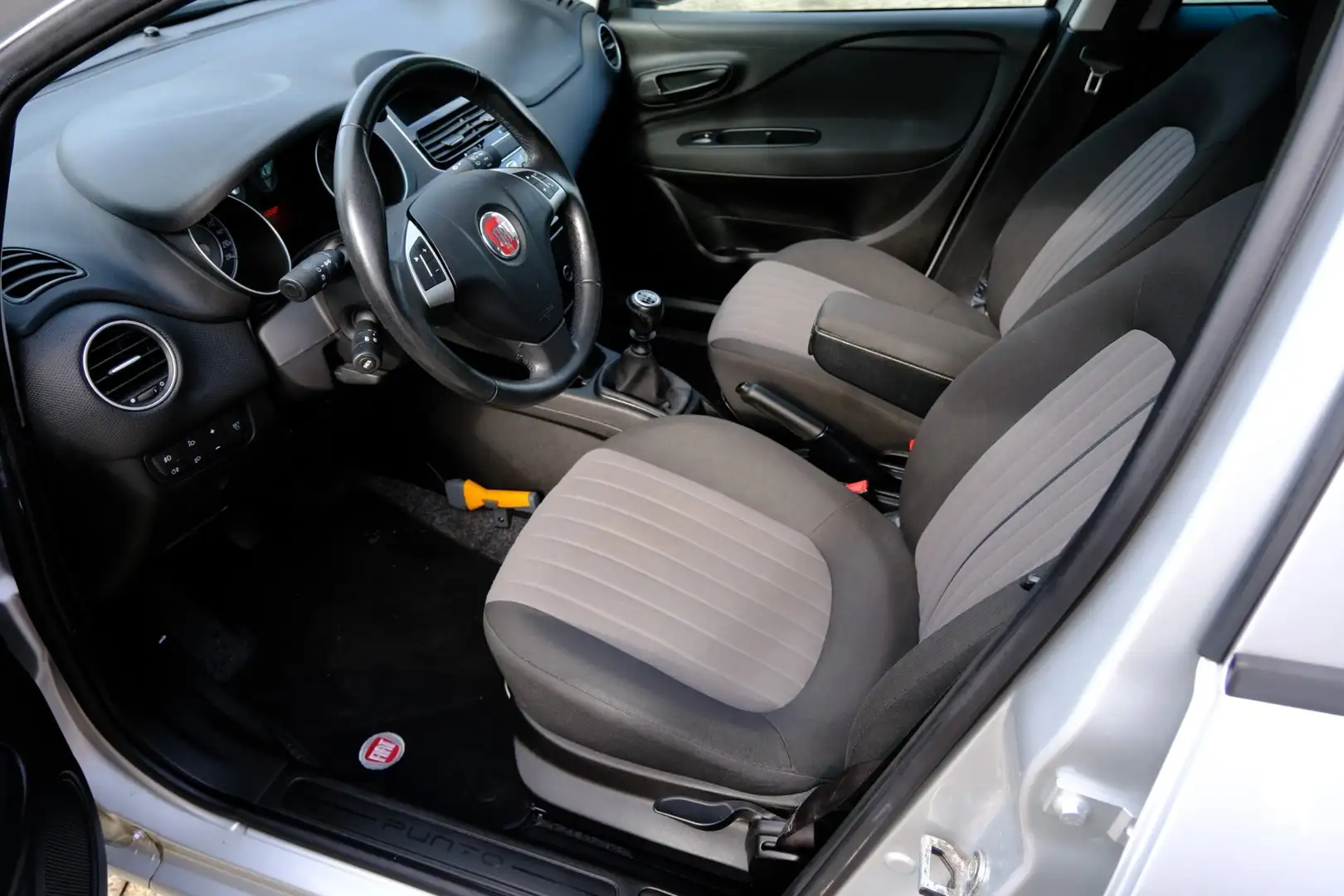 Fiat Punto Evo 0.9 TwinAir Sempre *70.045km!* Navi|Clima|LMV|Crui Grau - 2