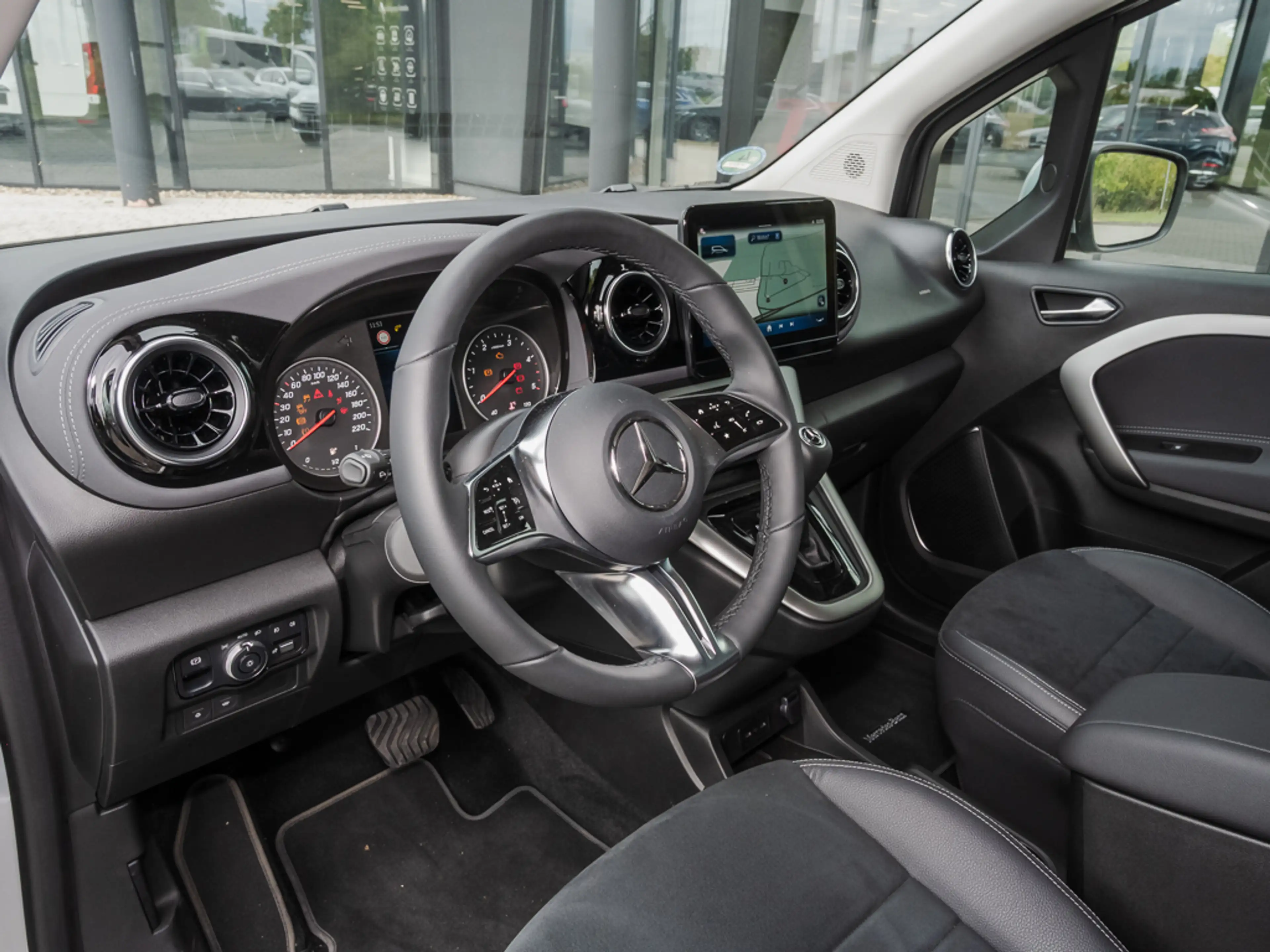 Mercedes-Benz T-Class T 180 PROGRESSIVE KLIMA LED MBUX AHK 7G TRONIC — photo 9