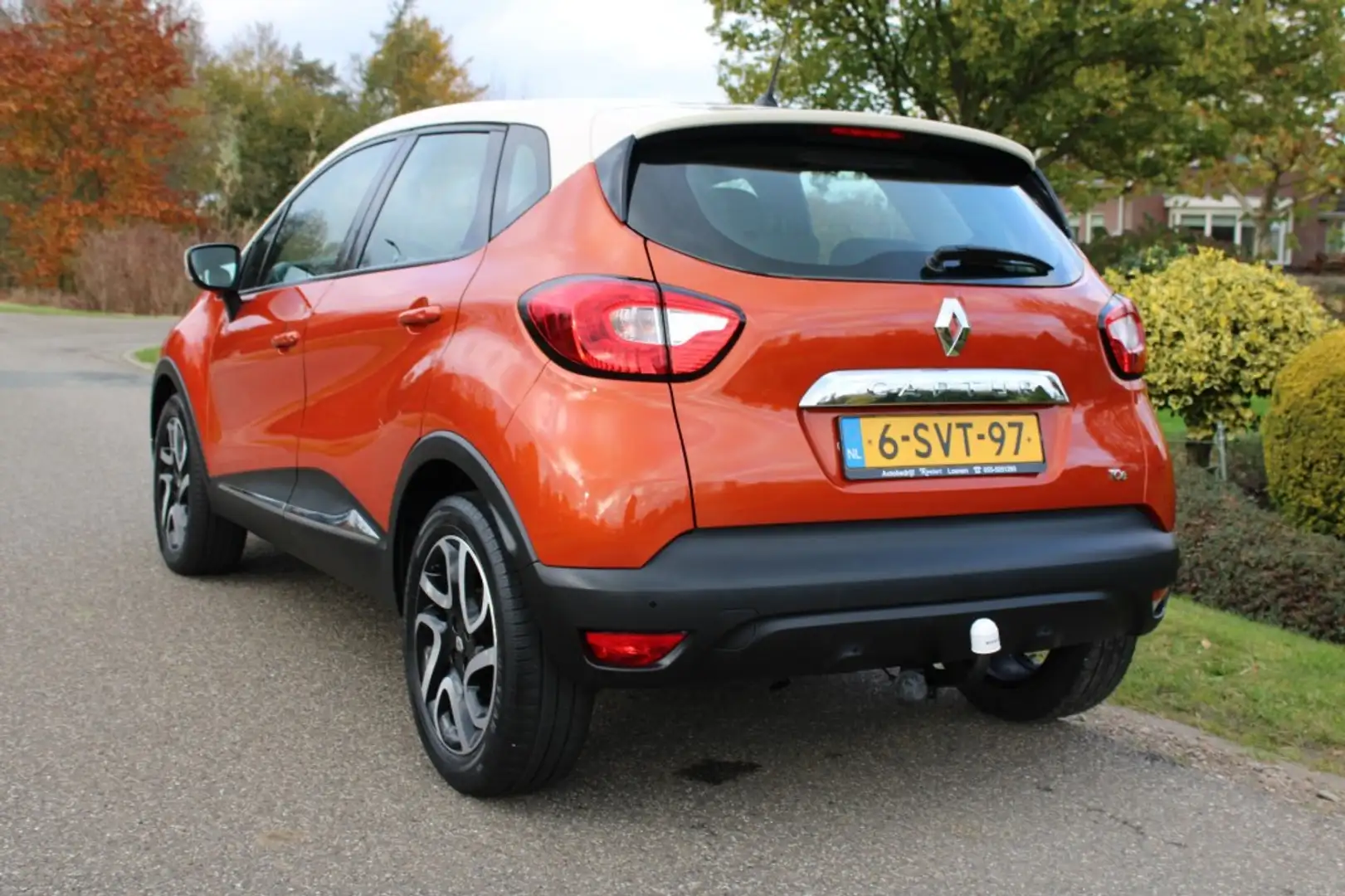 Renault Captur 0.9 TCe 90pk Dynamique ECC/cruise/camera/navi/trek Oranje - 2
