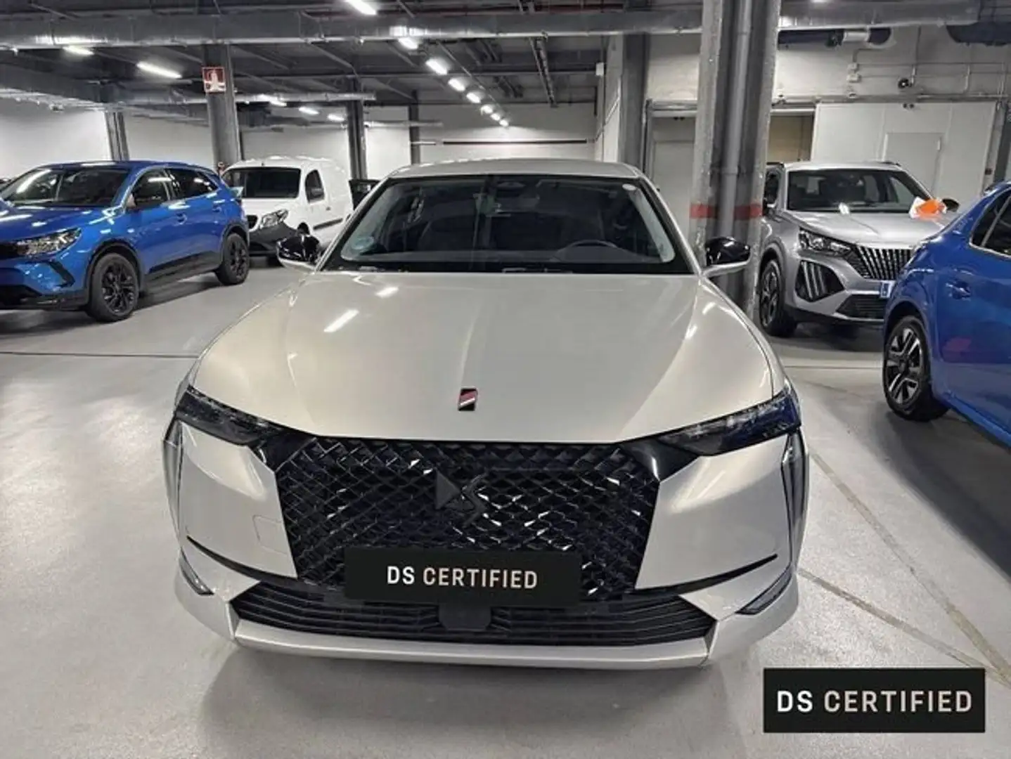 DS Automobiles DS 4 1.2 PureTech Performance Line Aut. 130 Gris - 2