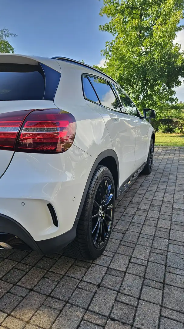 Mercedes-Benz GLA 200 d Night Edition 4matic auto - 2