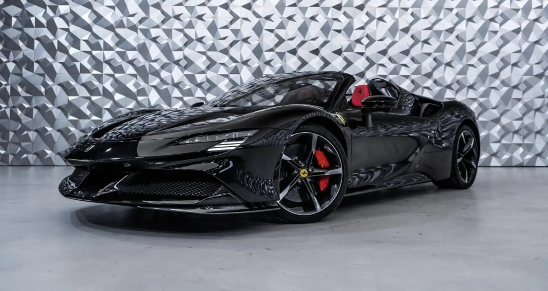 Ferrari SF90 Spider Black - 1