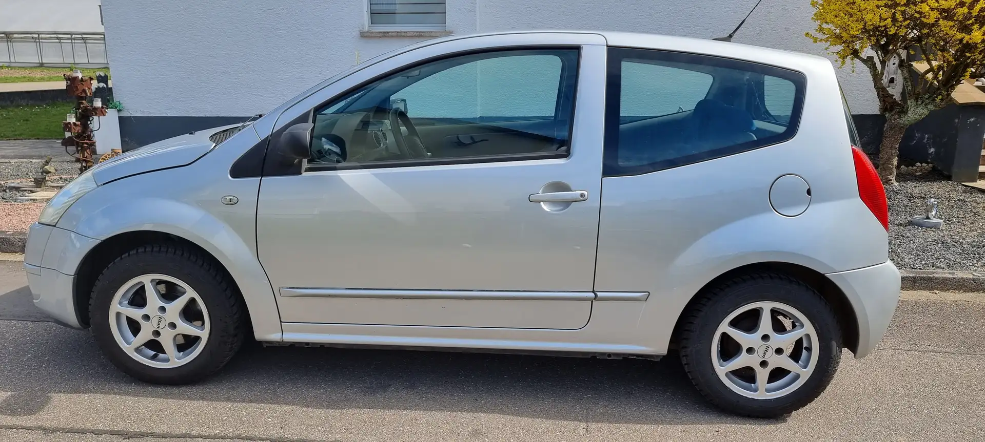 Citroen C2 C2 1.4 Confort Stříbrná - 2