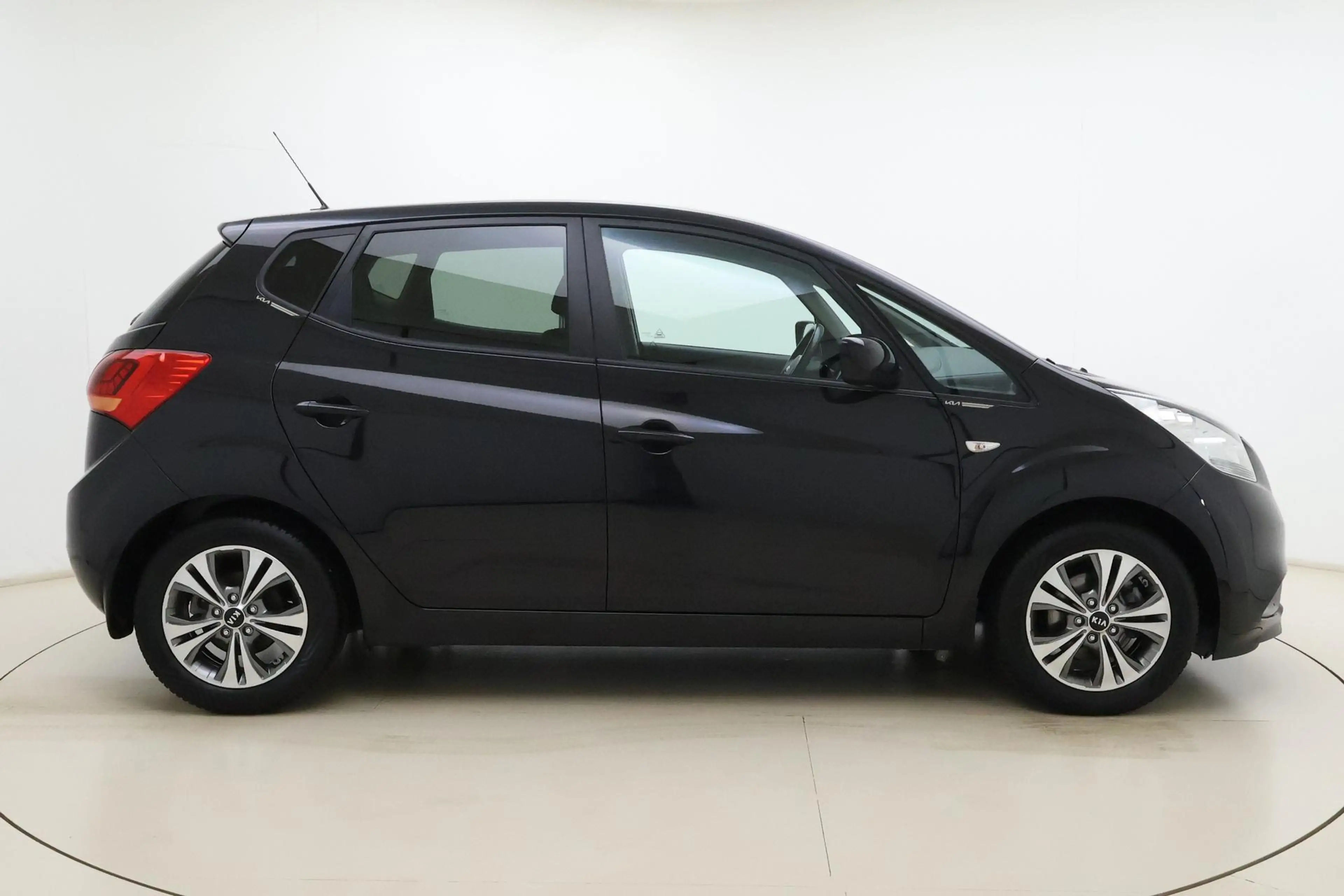 Kia Venga 1.6 CVVT DynamicPLusLine | Trekhaak | Cruise contr — photo 9