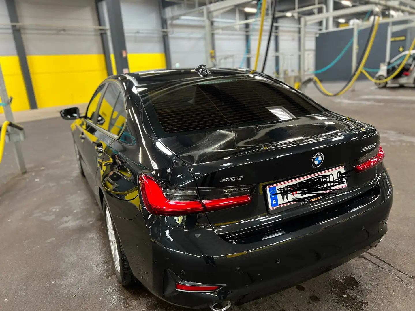 BMW 320 320d xDrive Aut. - 1