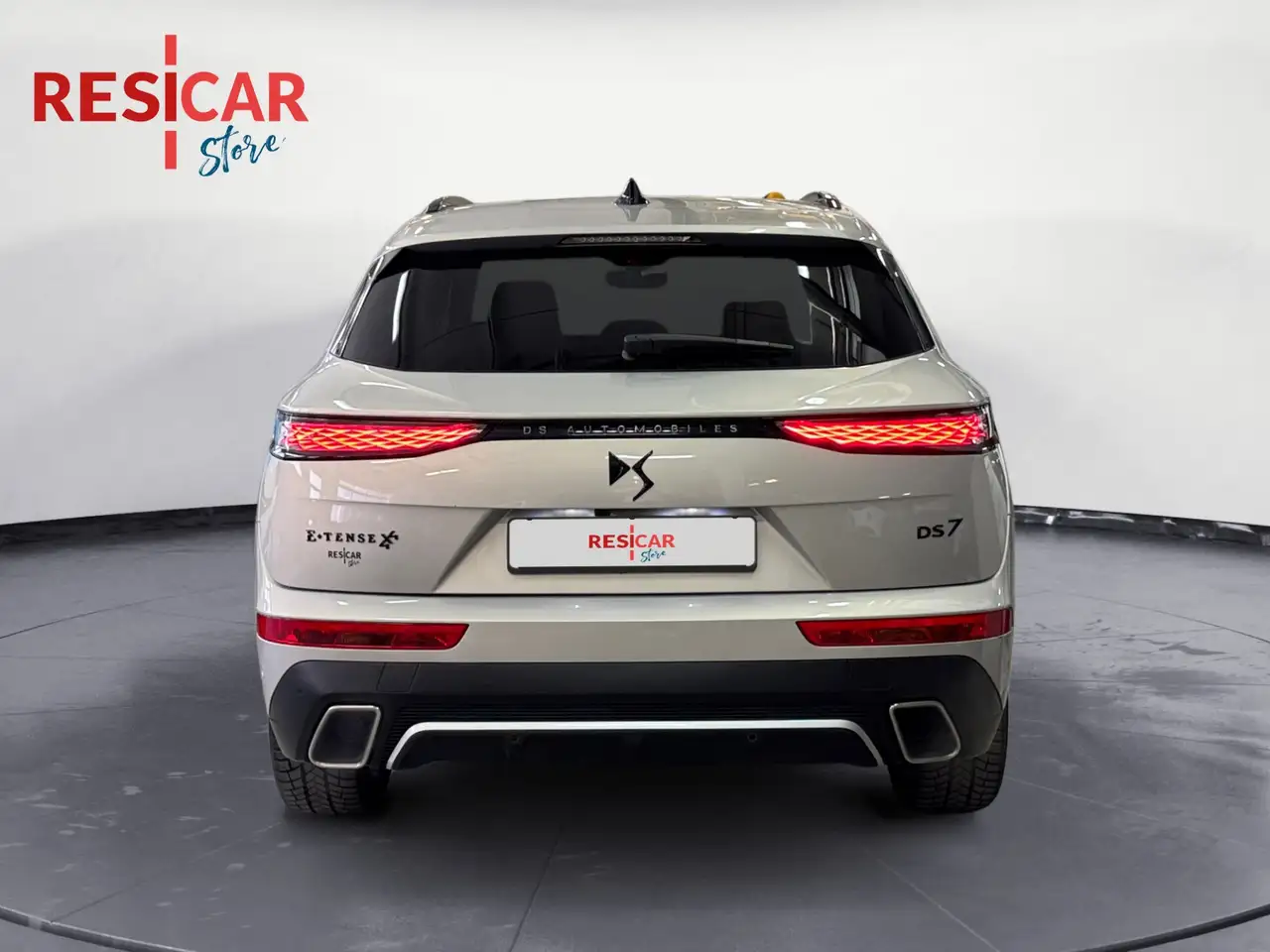 DS Automobiles DS 7 Crossback 2023 — фото 13