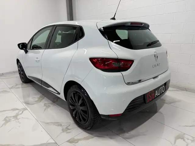 Renault Clio view 5