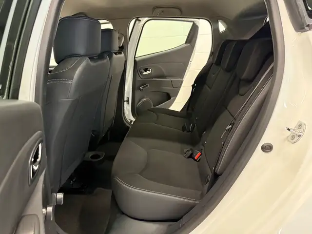 Renault Clio view 14