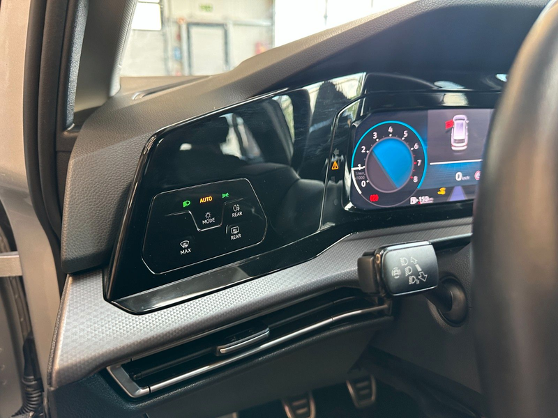 Volkswagen Golf VIII Variant *Parkass.*LED*Virtuel*AHK* — photo 10