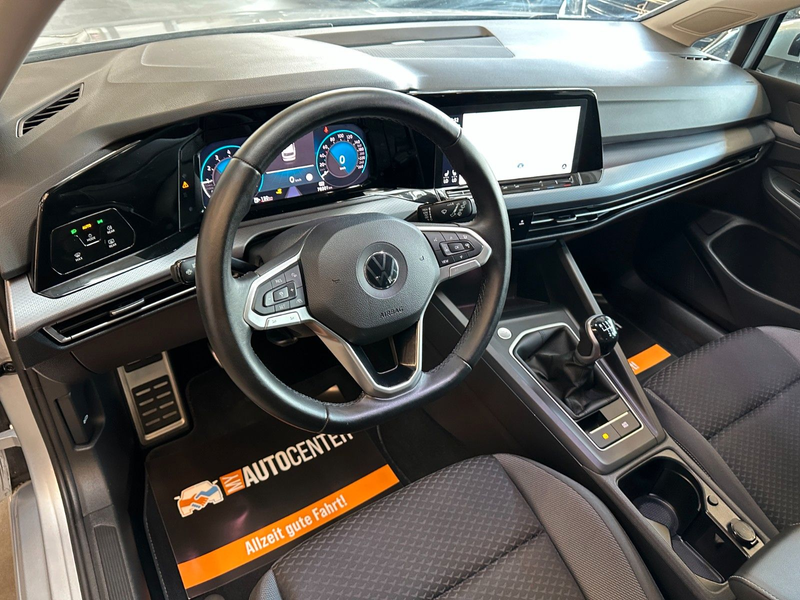 Volkswagen Golf VIII Variant *Parkass.*LED*Virtuel*AHK* — photo 9