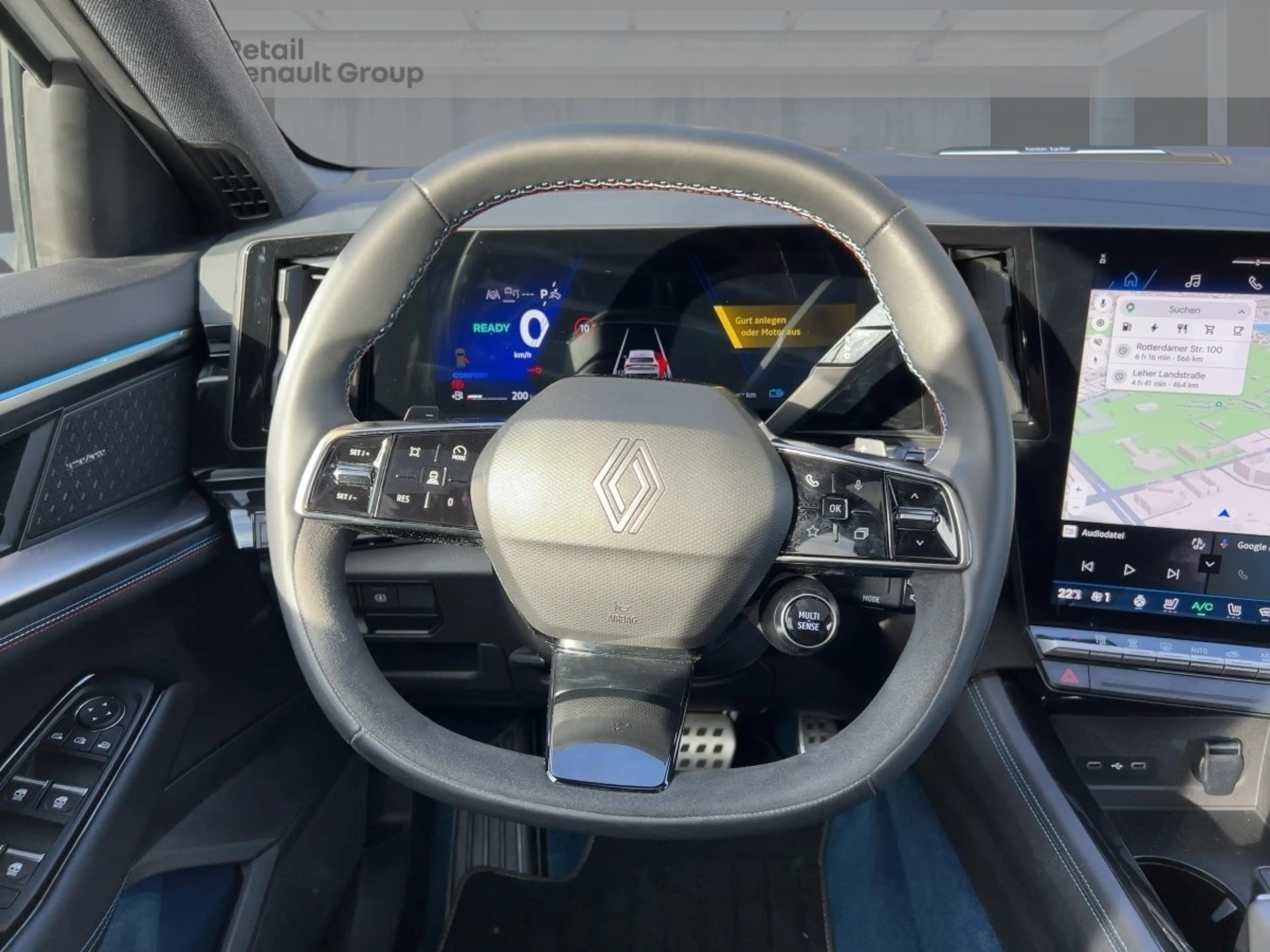 Renault Rafale 1.2 Plug-in Hybrid Atelier Alpine 300 — photo 11
