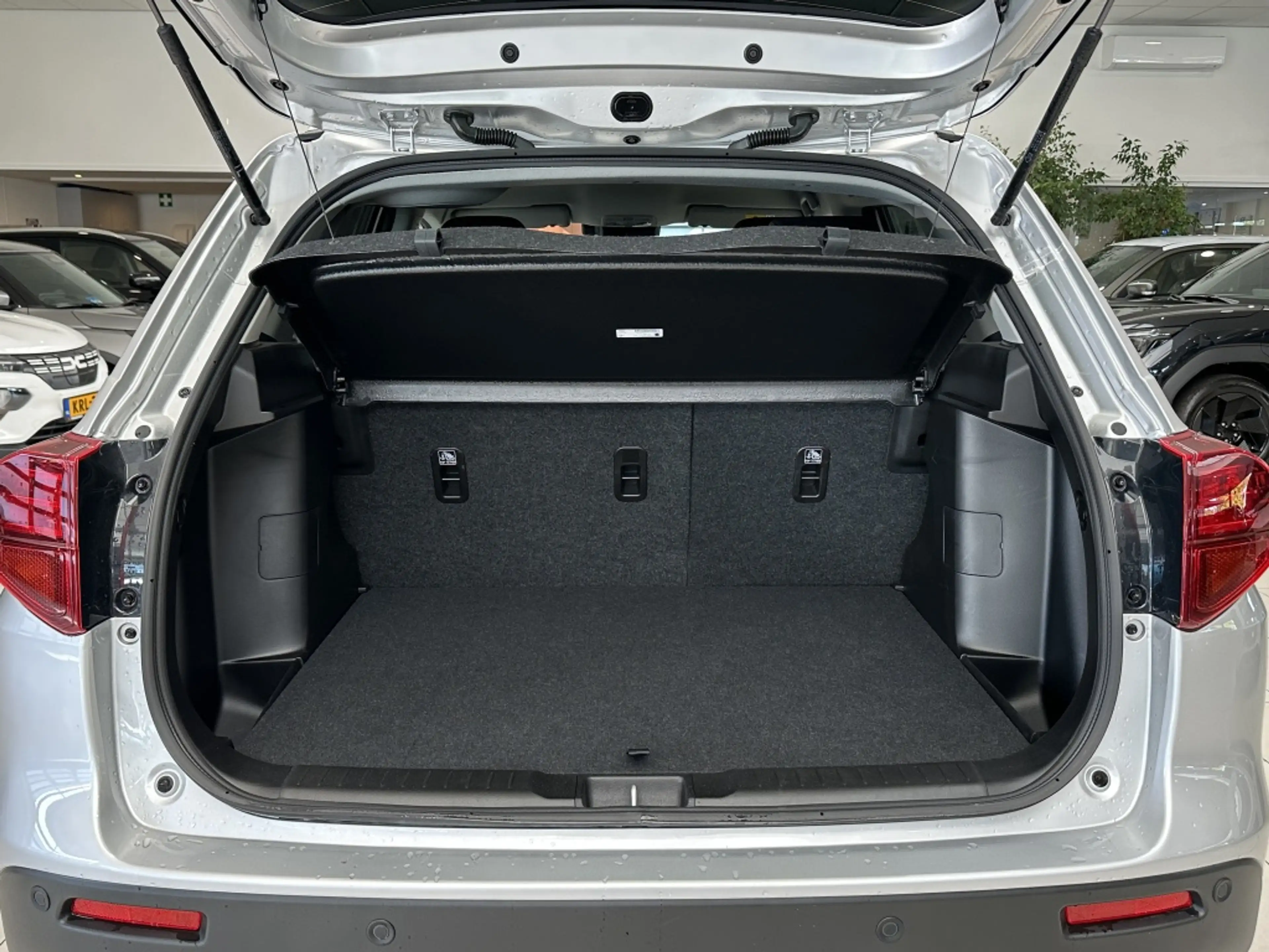 Suzuki Vitara 1.4 Boosterjet Hybride Select [ CAMERA I ADAPTIEVE — photo 8
