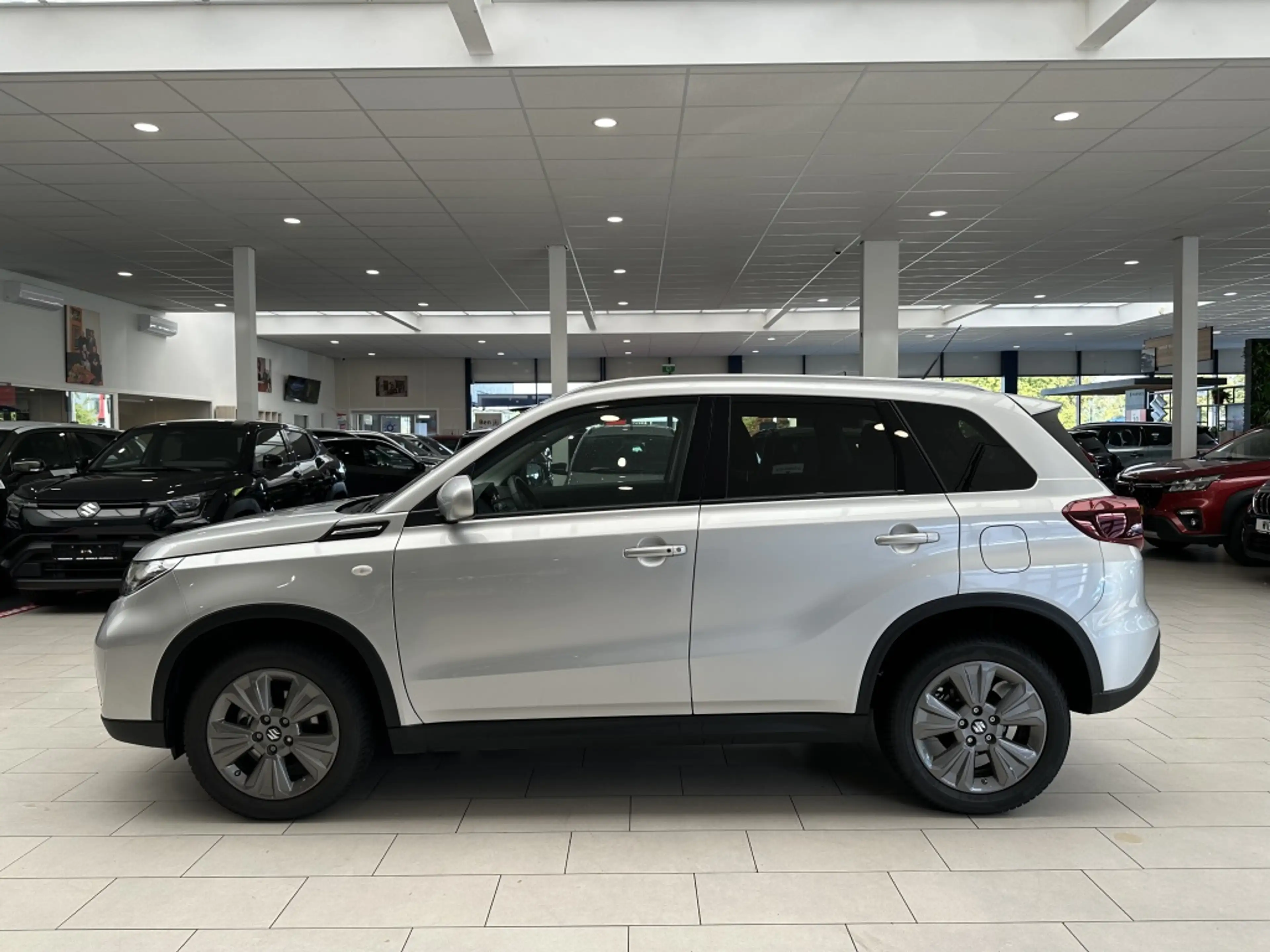 Suzuki Vitara 1.4 Boosterjet Hybride Select [ CAMERA I ADAPTIEVE — photo 7