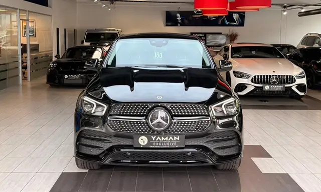Mercedes-Benz GLE view 3