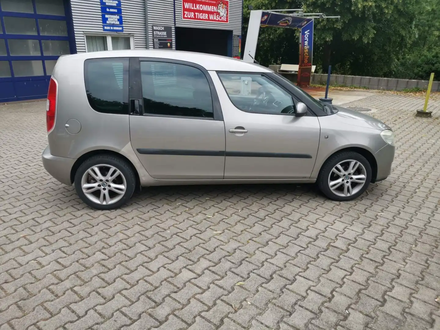 Skoda Roomster Comfort Klima 2 Hand Preis inkl Neu Tüv Grau - 2