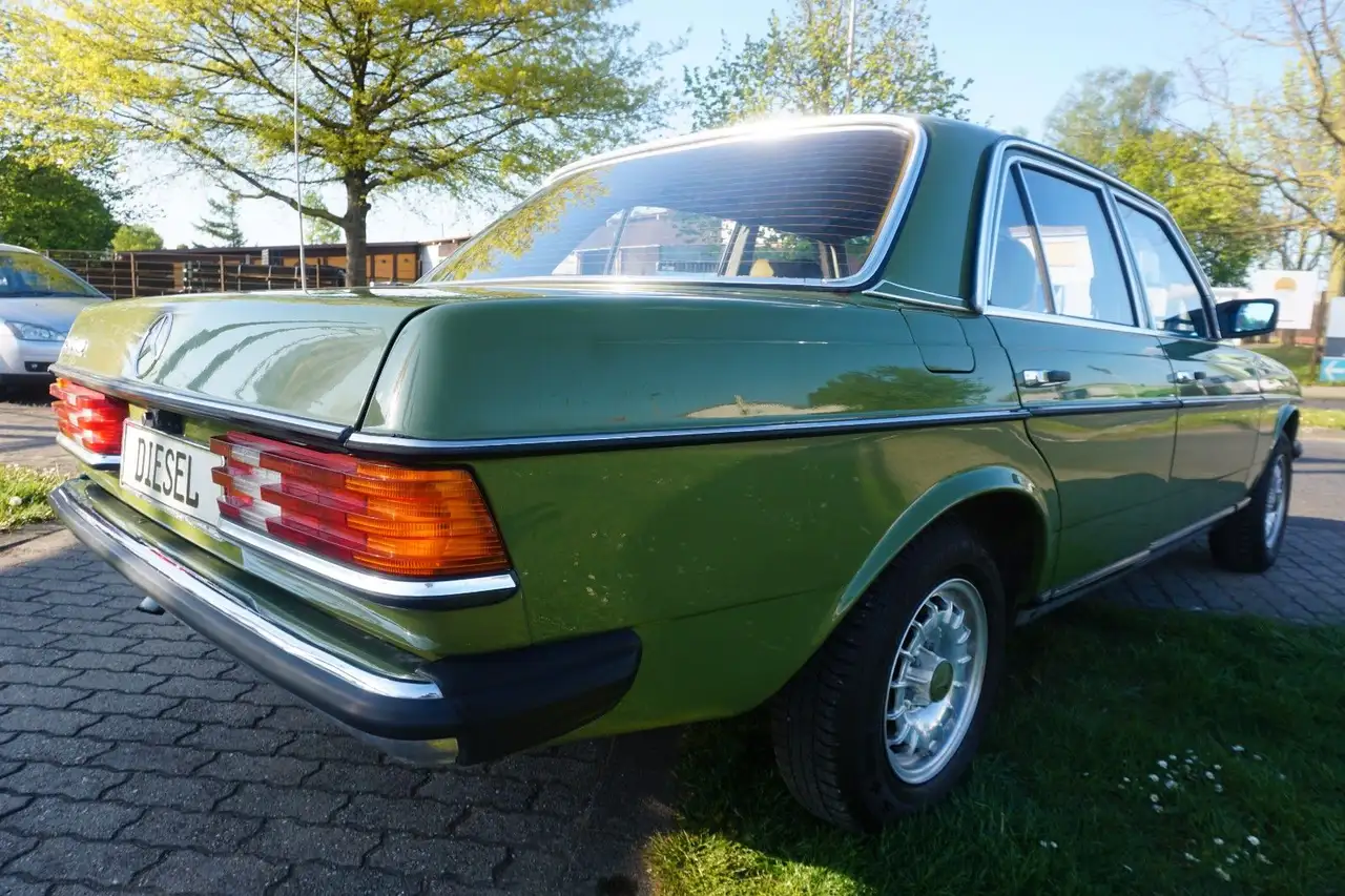Mercedes-Benz 200 D*OLD TIMER*RADIO*SERVO*ORIGINAL ZUSTAND !!, foto 9
