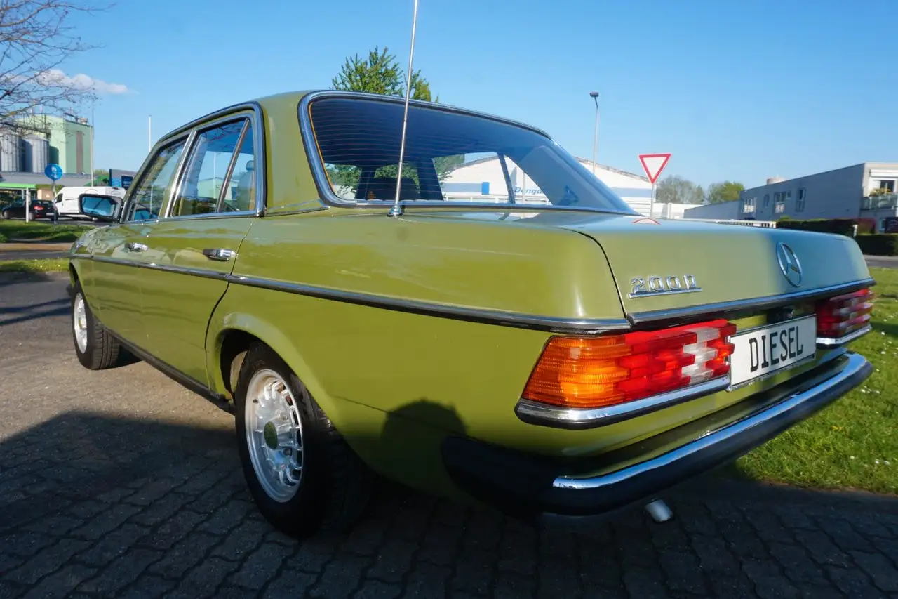 Mercedes-Benz 200 D*OLD TIMER*RADIO*SERVO*ORIGINAL ZUSTAND !!, foto 11