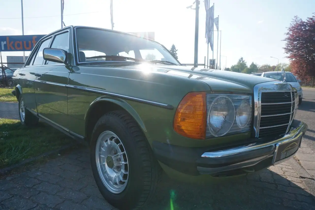 Mercedes-Benz 200 D*OLD TIMER*RADIO*SERVO*ORIGINAL ZUSTAND !!, foto 7