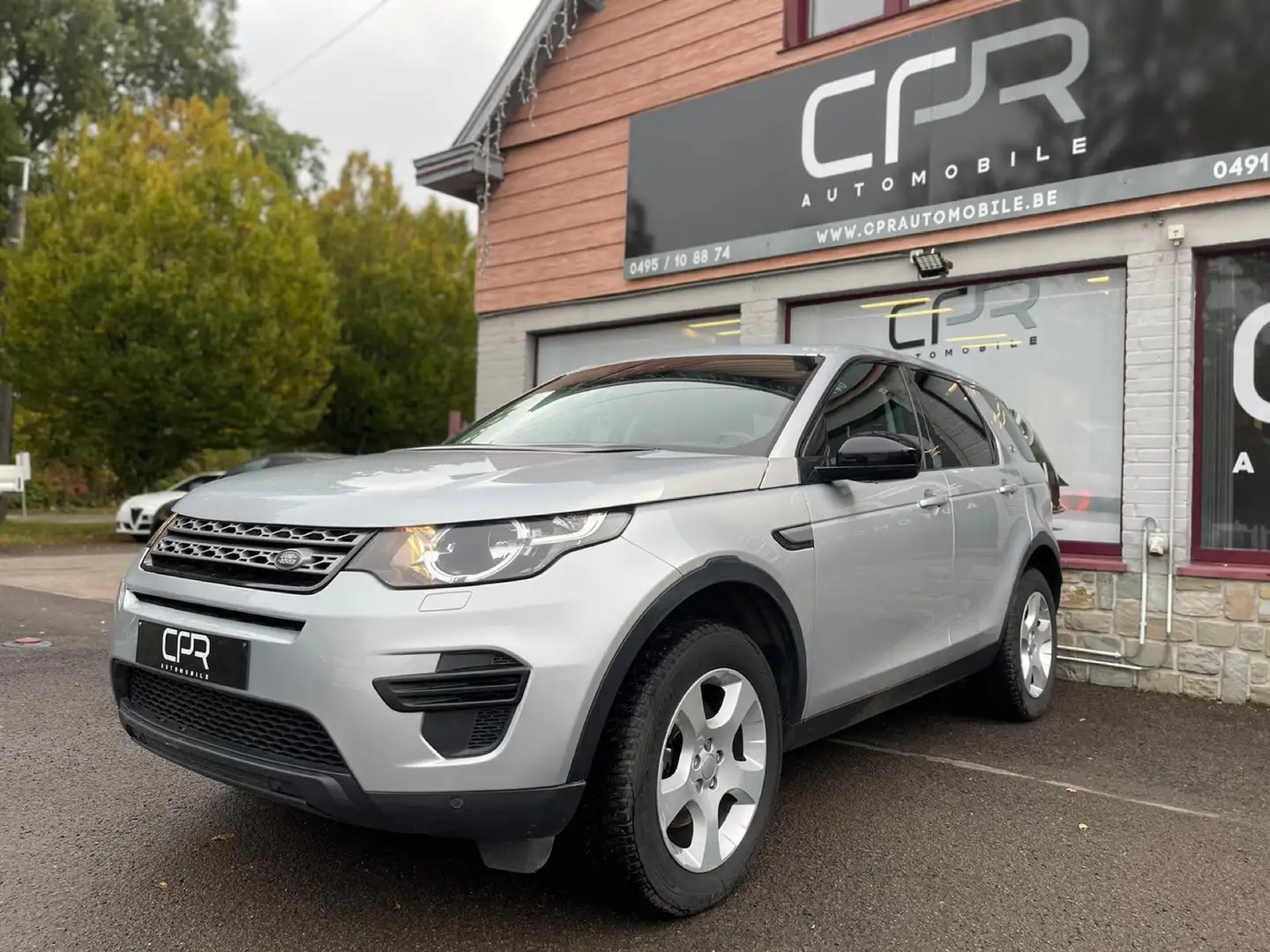 Land Rover Discovery Sport 2.0 D * GPS * RADAR AV/AR * CLIM AUTO * ATT REM Grijs - 1