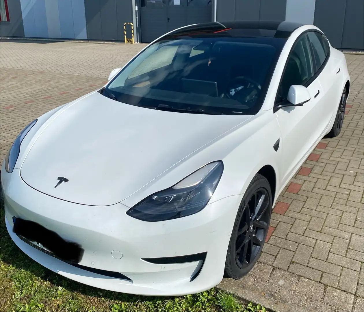 Tesla Model 3 Model 3 Standard Reichweite Plus Hinterradantrieb Weiß - 2
