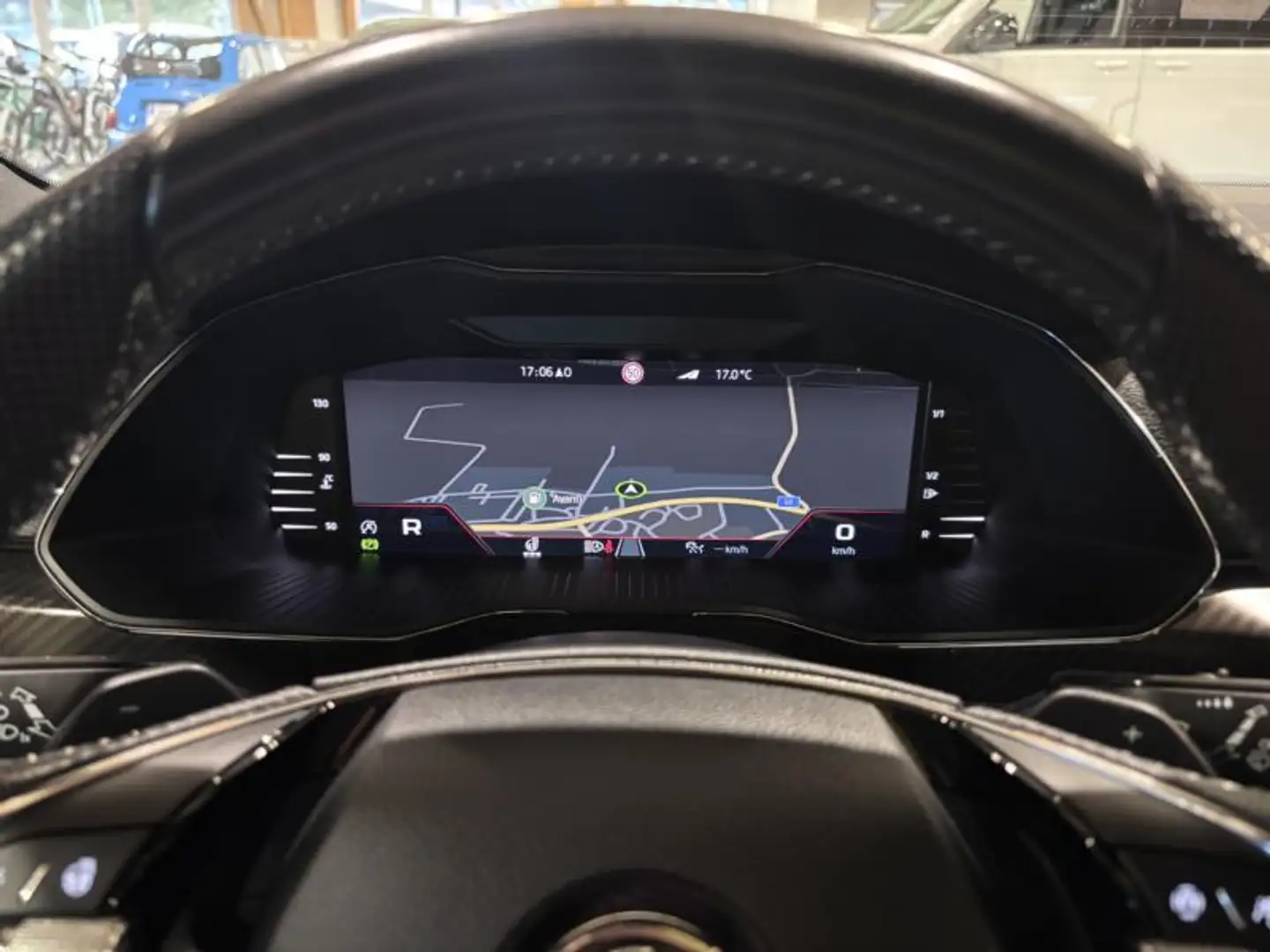 Skoda Superb 4x4 SPORTLINE MATRIX-BEAM VIRTUAL COCKPIT 360°KAMERA Schwarz - 2