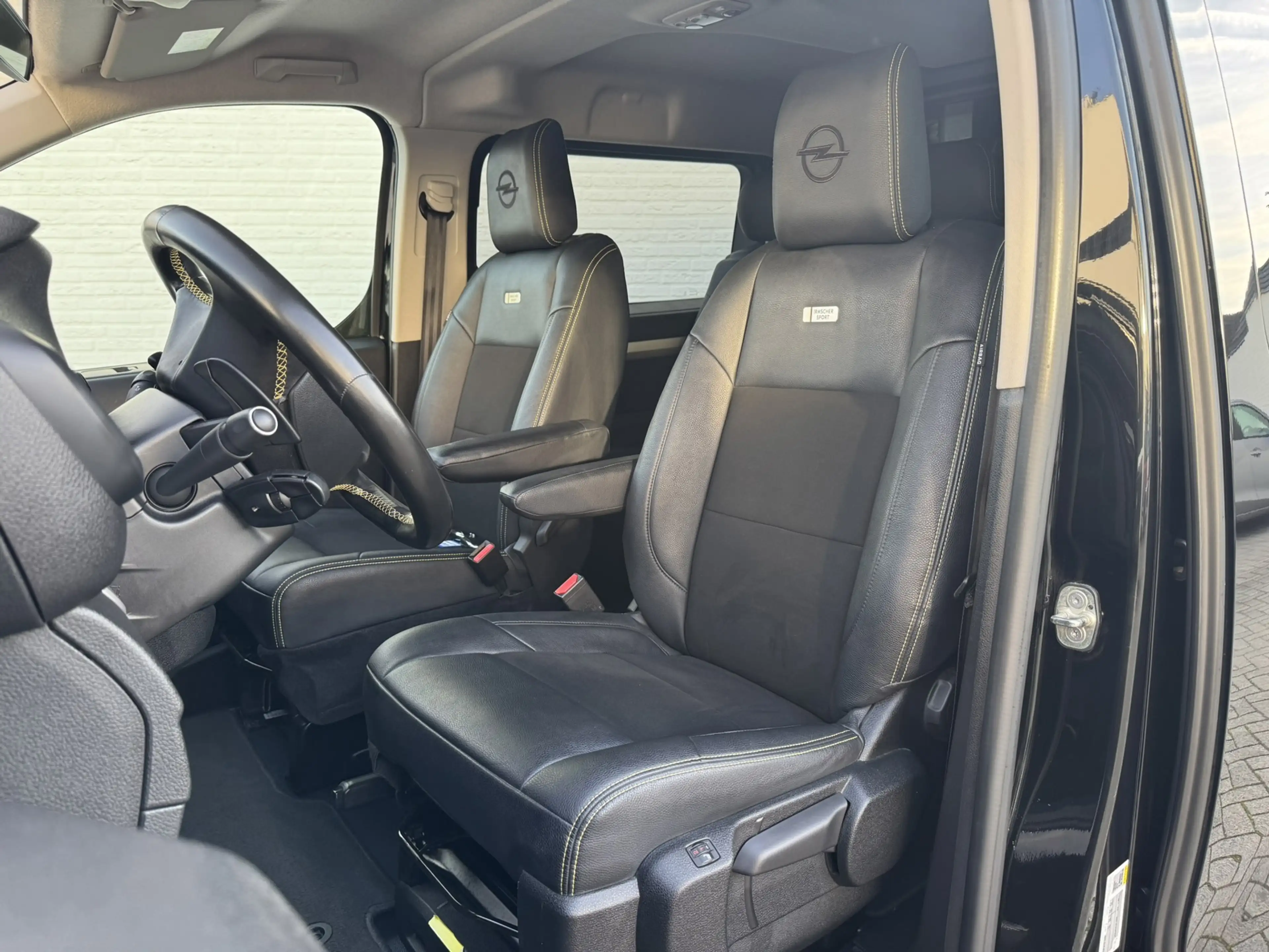 Opel Vivaro 2.0 CDTI L3H1 DC Automaat Innovation Irmscher Spor — photo 5