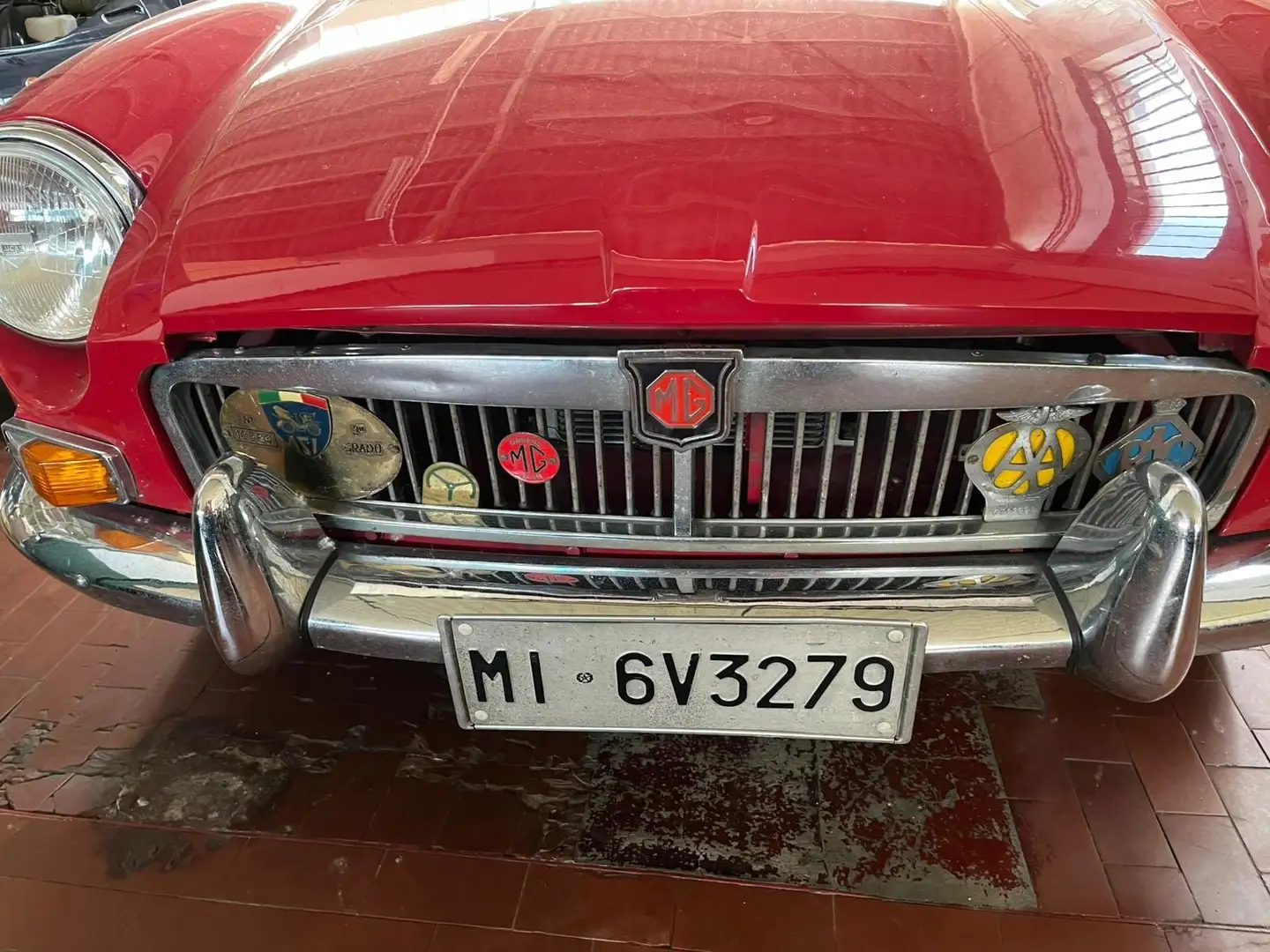 MG MGB Rosso - 2