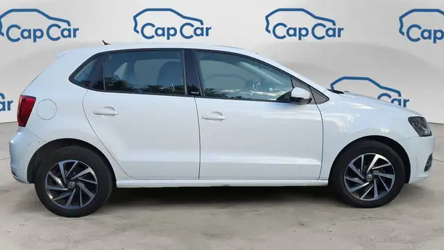 Volkswagen Polo view 4