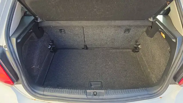 Volkswagen Polo view 14