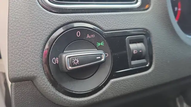 Volkswagen Polo view 13