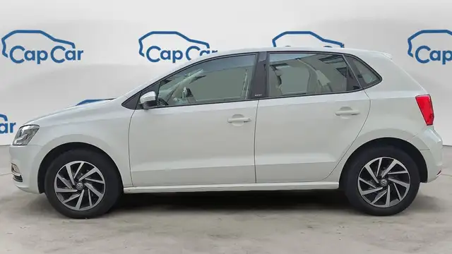 Volkswagen Polo view 2