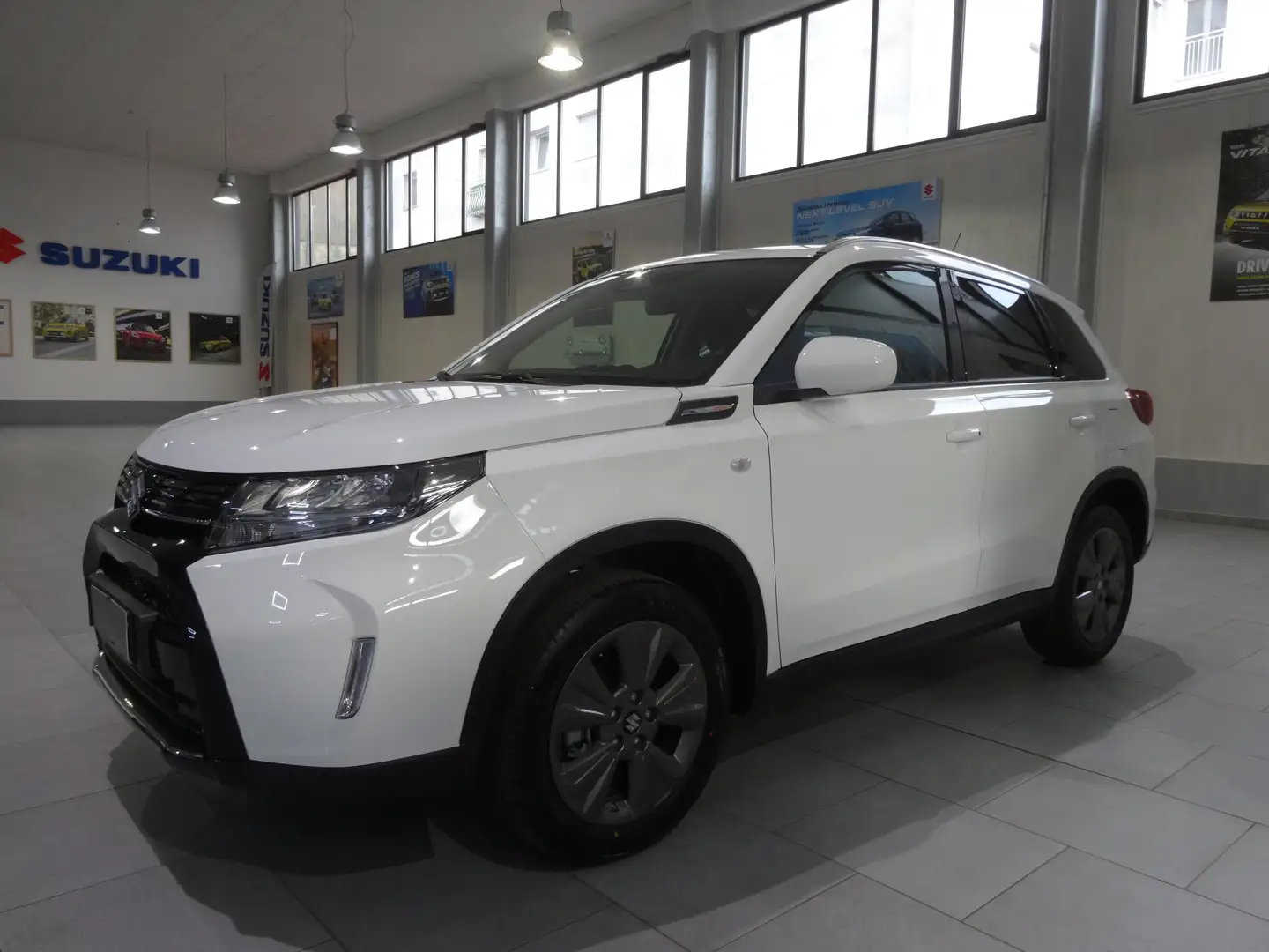 Suzuki Vitara 1.4 Hybrid  129cv 2wd Cool+ Bianco - 2