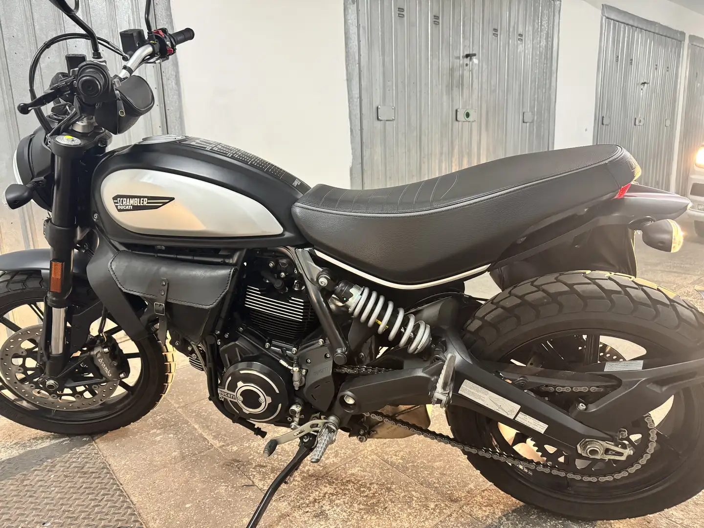 Ducati Scrambler icon dark - 2