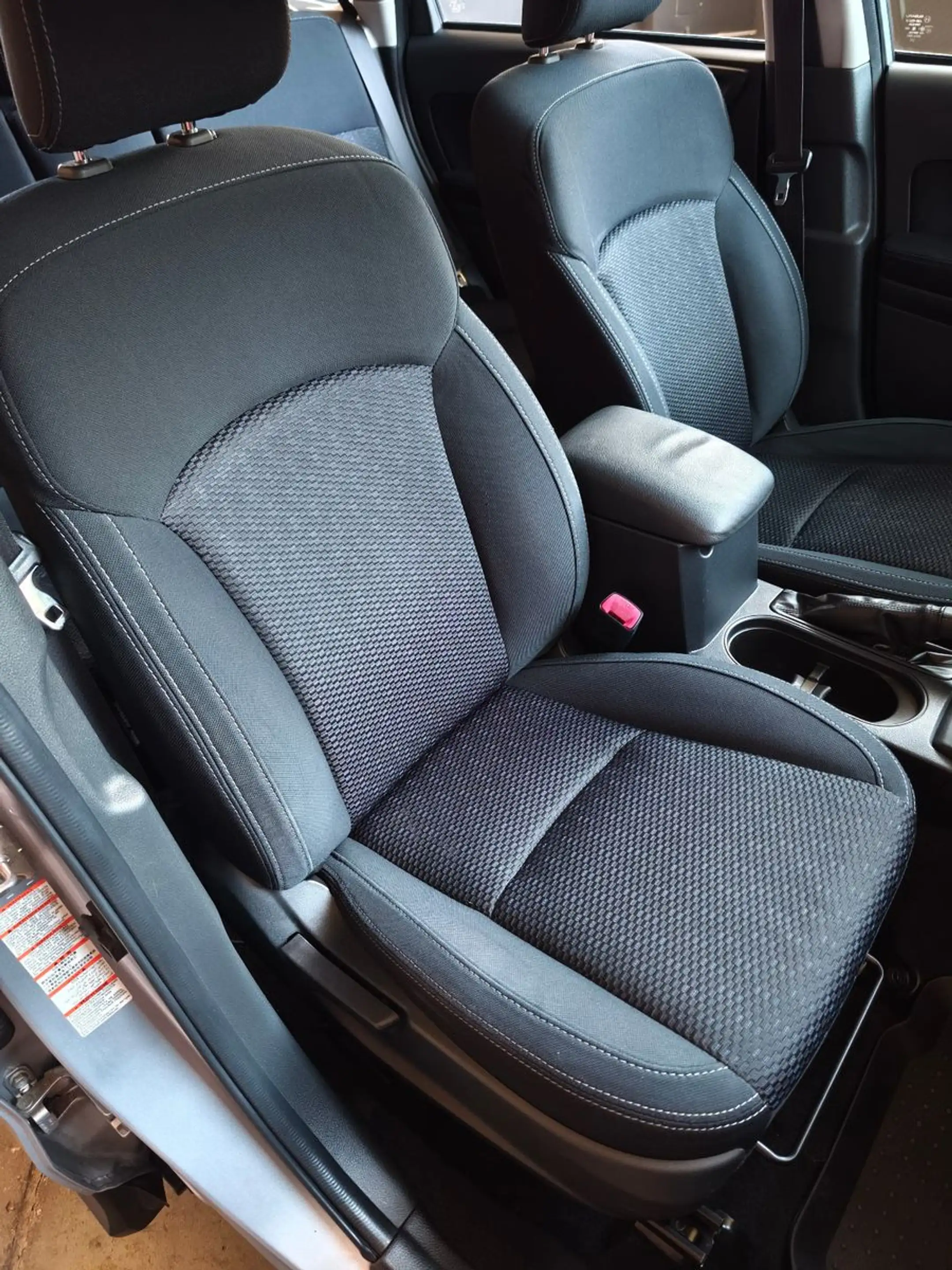 Subaru Forester 2.0d  Exclusive 1.Hand — photo 15