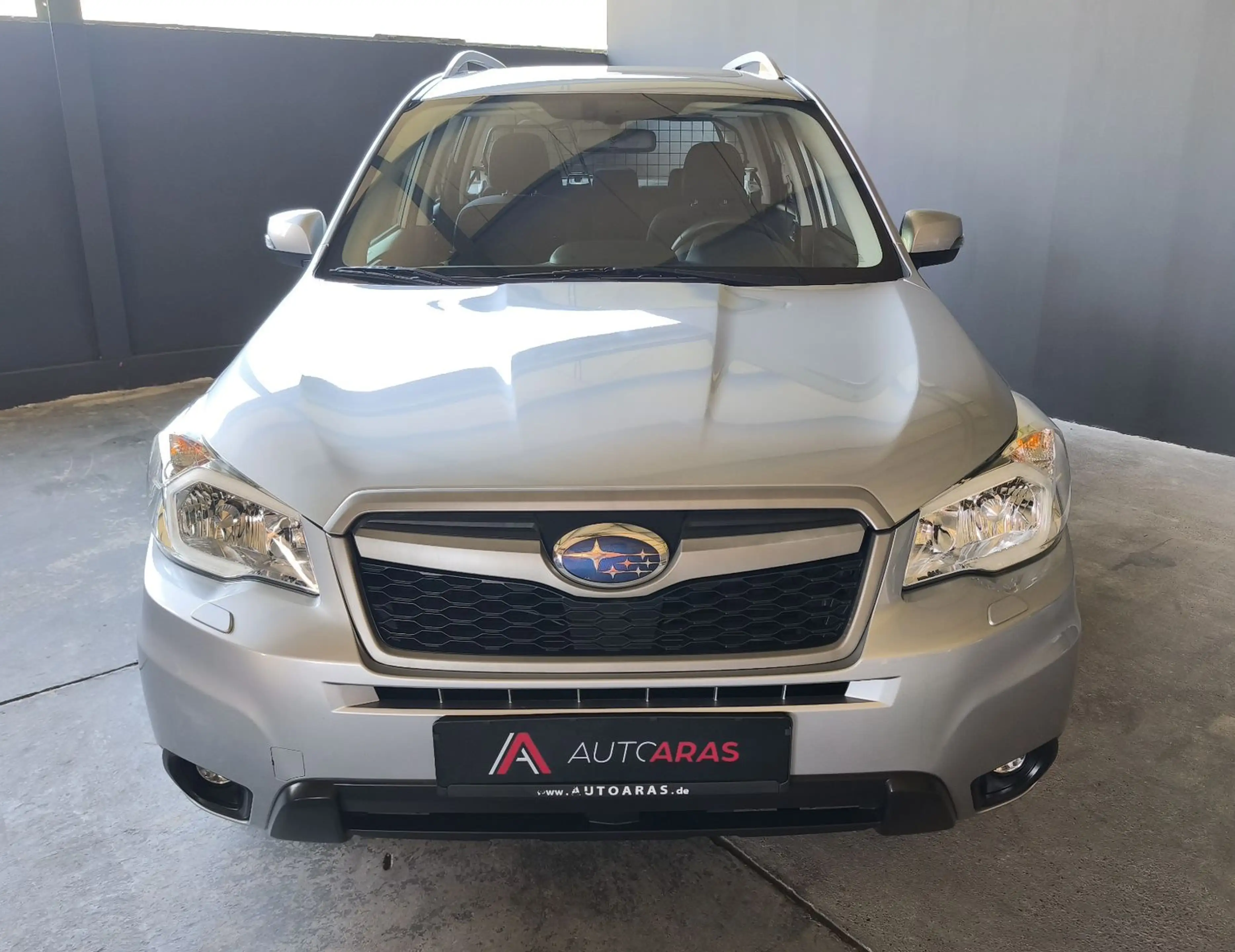 Subaru Forester 2.0d  Exclusive 1.Hand — photo 7