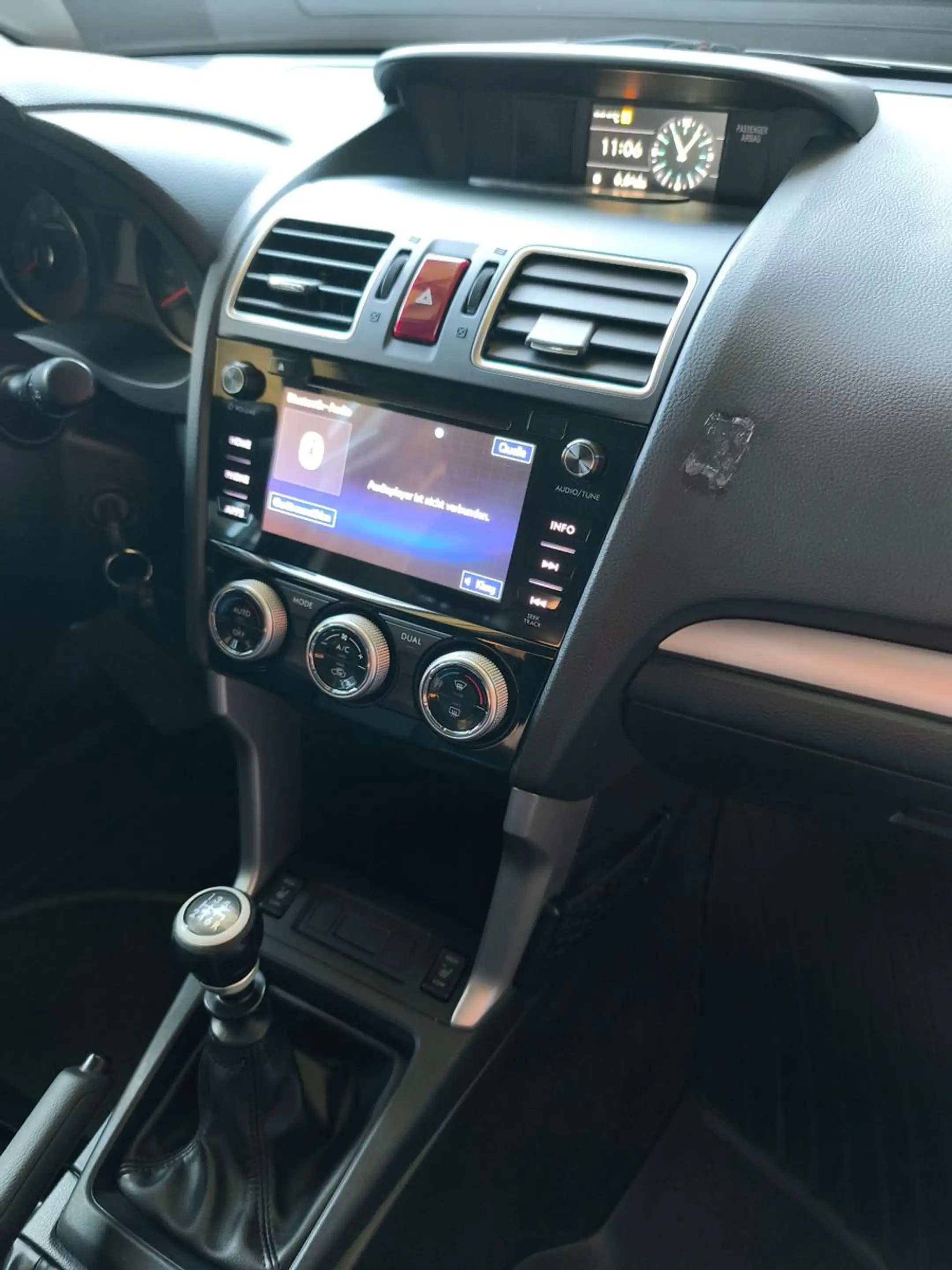 Subaru Forester 2.0d  Exclusive 1.Hand — photo 12