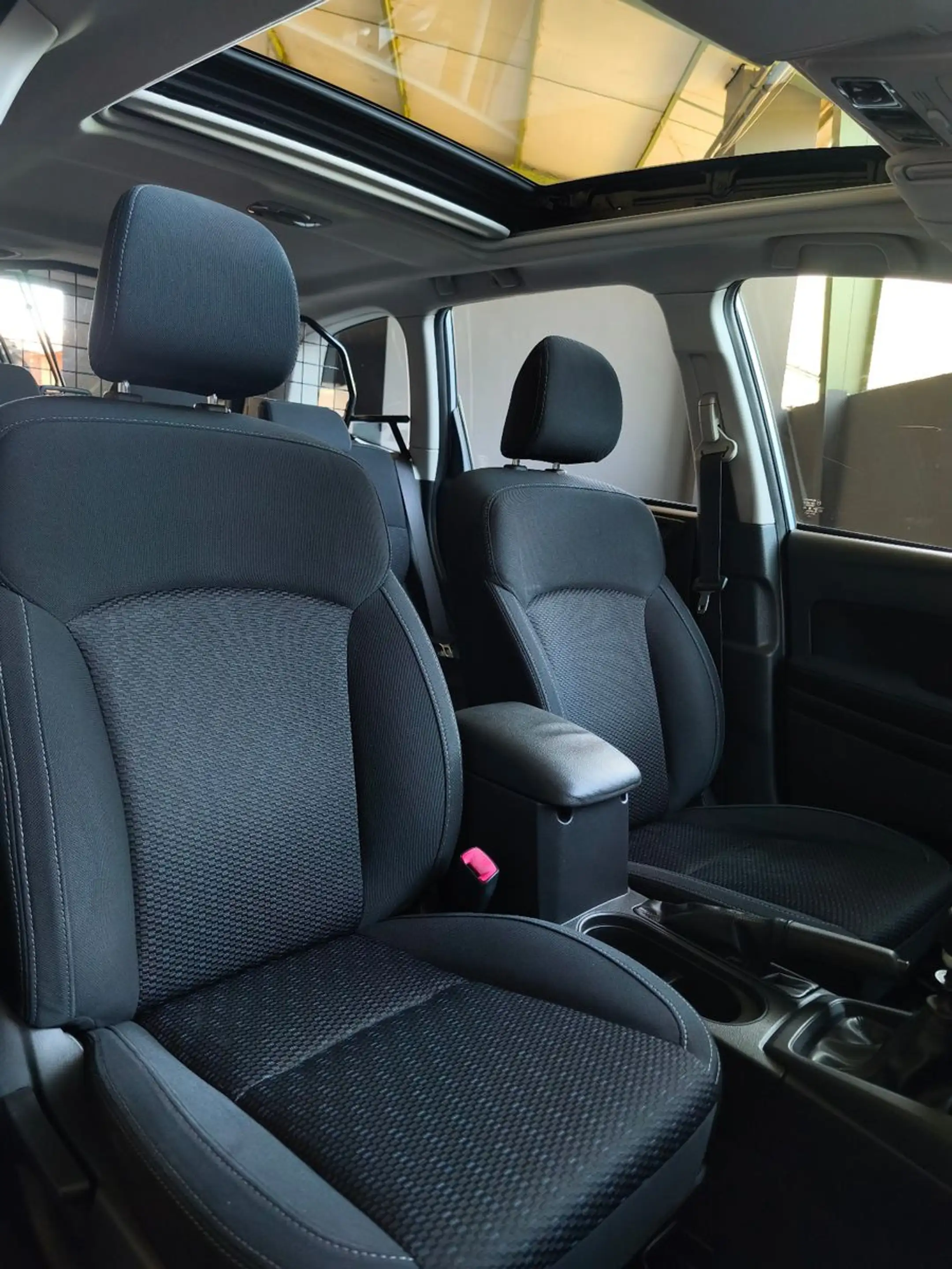 Subaru Forester 2.0d  Exclusive 1.Hand — photo 16