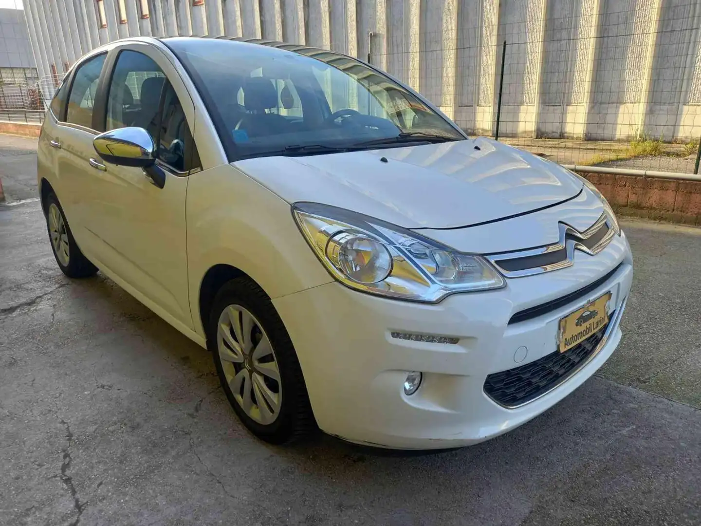 Citroen C3 1.2 VTi 82 Exclusive NEOPATENTATI Alb - 2