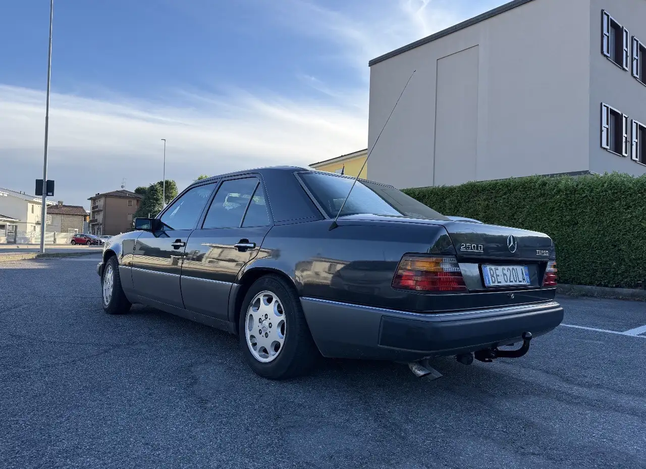 Mercedes-Benz E 250 Mercedes E250 TurboDiesel scritta ASI, foto 3