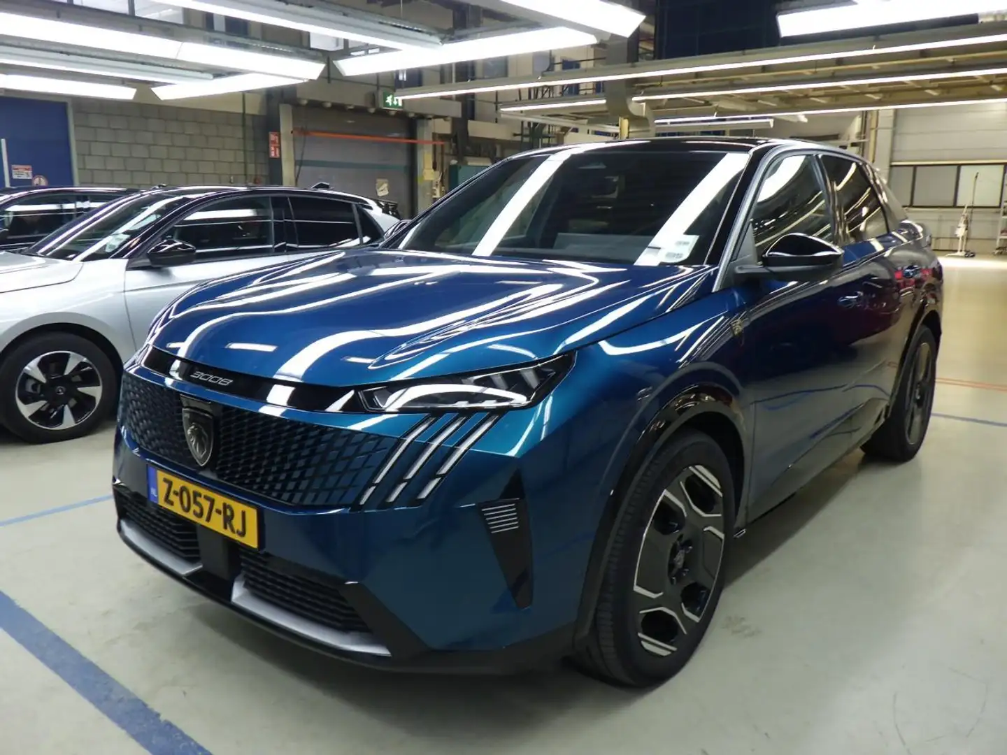 Peugeot 3008 e-3008 GT 73 kWh | 11 kW lader | Achterbank in del Blauw - 1