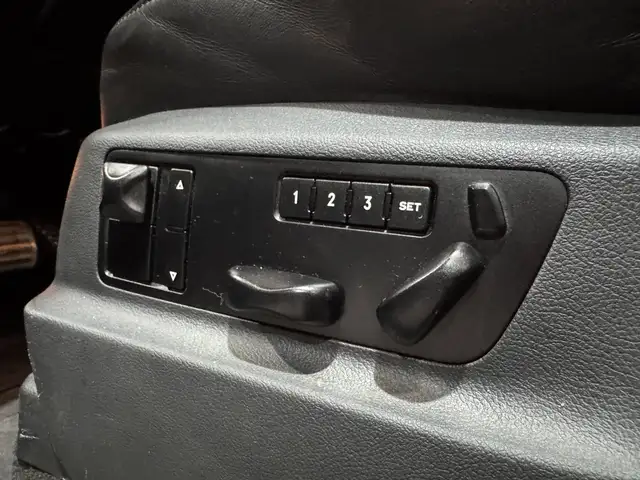 Porsche Cayenne view 19