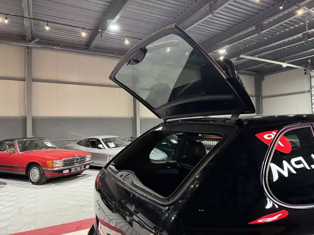 Porsche Cayenne view 17